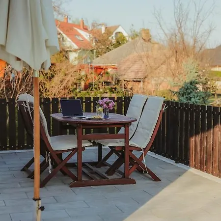 Hét Fenyő / Seven Pines House Sukoró